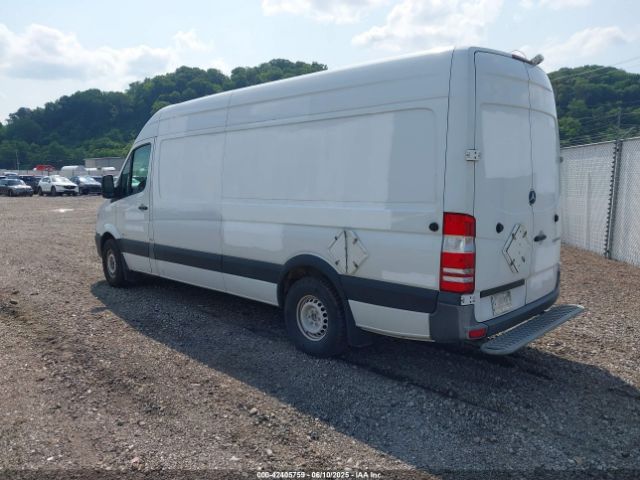 2014 MERCEDES-BENZ SPRINTER 2500 WD3PE8DE2E5897895 Photo 2