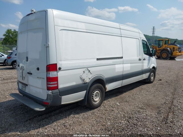 2014 MERCEDES-BENZ SPRINTER 2500 WD3PE8DE2E5897895 Photo 3