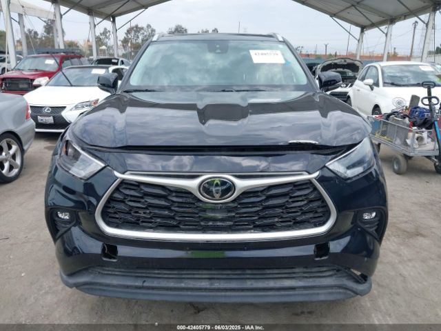 5TDKDRBH3PS505252 Toyota Highlander Xle