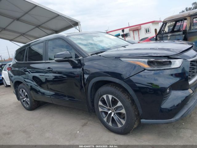 5TDKDRBH3PS505252 Toyota Highlander Xle