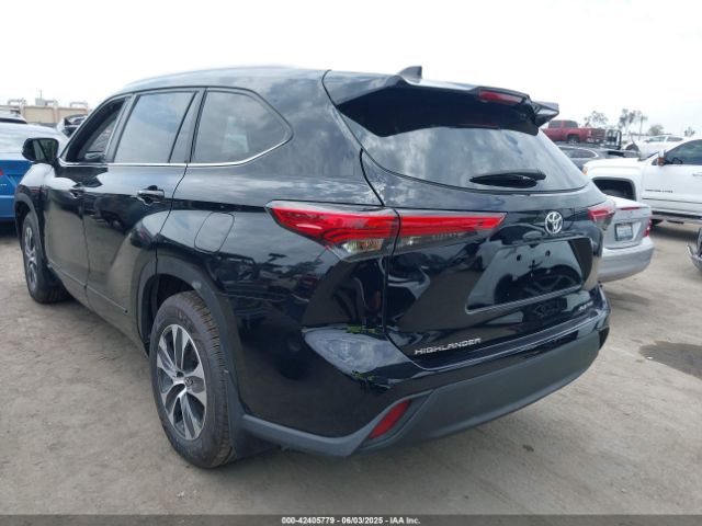 5TDKDRBH3PS505252 Toyota Highlander Xle