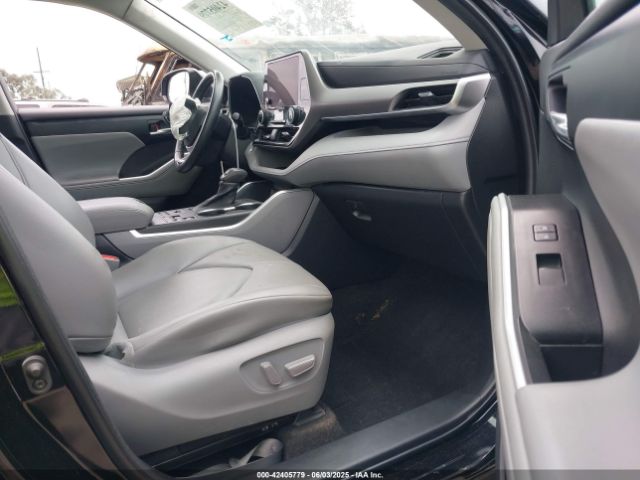 5TDKDRBH3PS505252 Toyota Highlander Xle