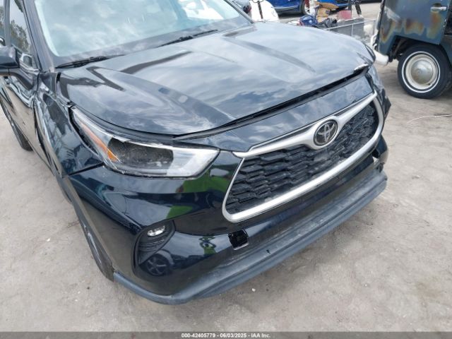 5TDKDRBH3PS505252 Toyota Highlander Xle