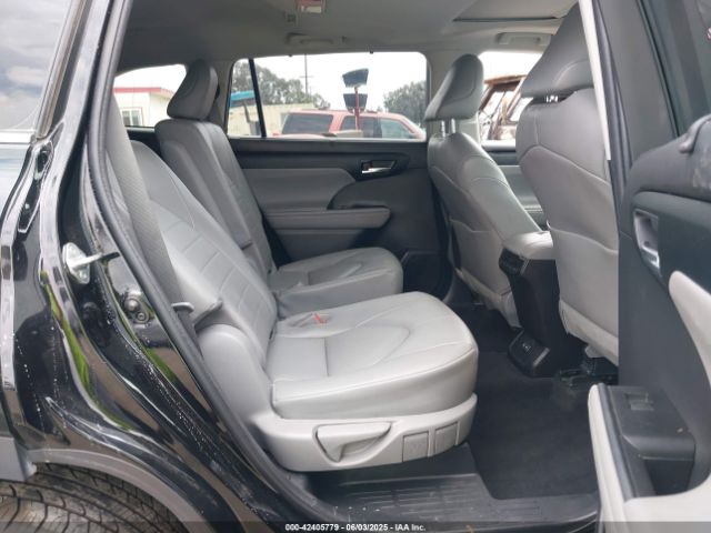 5TDKDRBH3PS505252 Toyota Highlander Xle