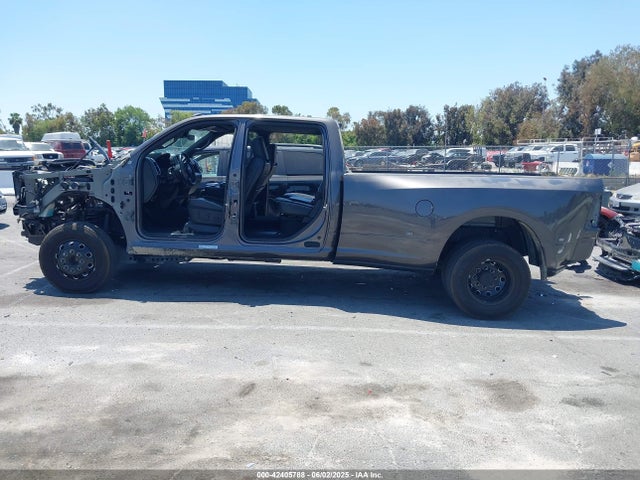 3C63RRJL0RG221968 RAM 2024