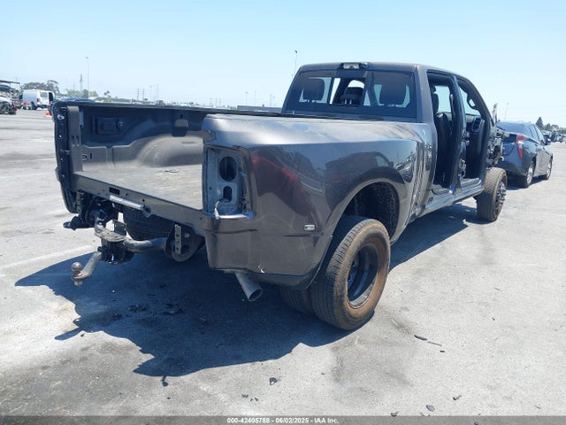 3C63RRJL0RG221968 RAM 2024