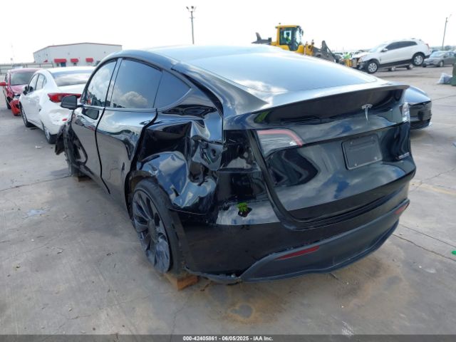 2023 TESLA MODEL Y 7SAYGDEF2PF700913 Photo 2