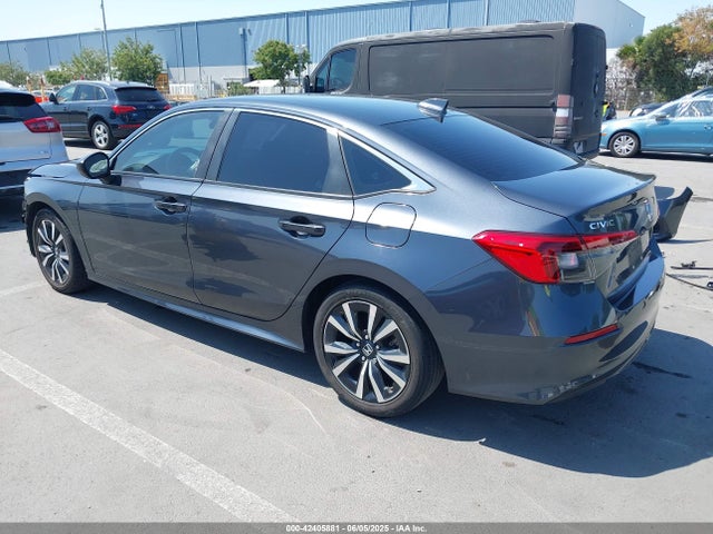 Honda l15b7 2023 2HGFE1F72PH311796 Image 3