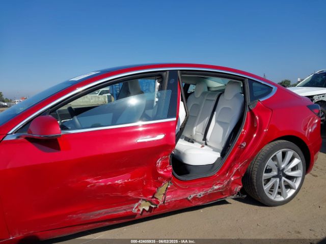 5YJ3E1EA5LF710197 Tesla MODEL 3