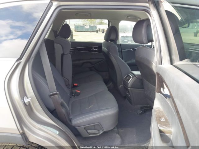 5XYPG4A32GG035623 KIA Sorento 2.4l Lx