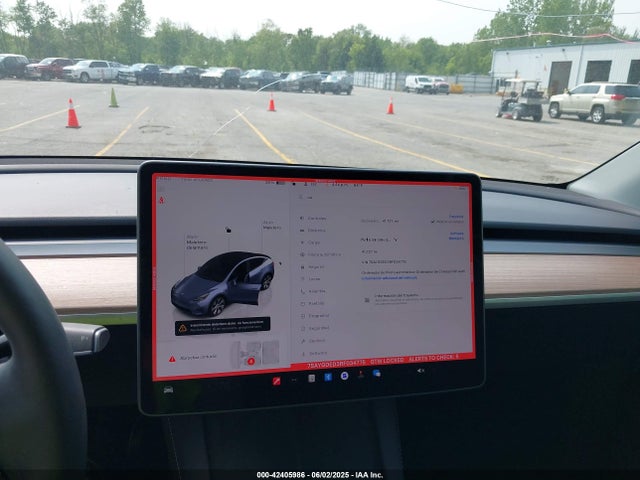 Tesla Model Y 2024 7SAYGDED3RF034775 Image 19