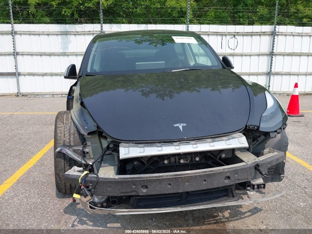 Tesla Model Y 2024 7SAYGDED3RF034775 Image 21