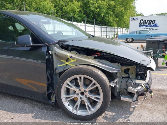 2024 TESLA MODEL Y 7SAYGDED3RF034775 Photo 5