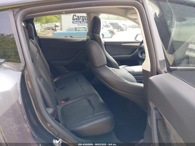 2024 TESLA MODEL Y 7SAYGDED3RF034775 Photo 7