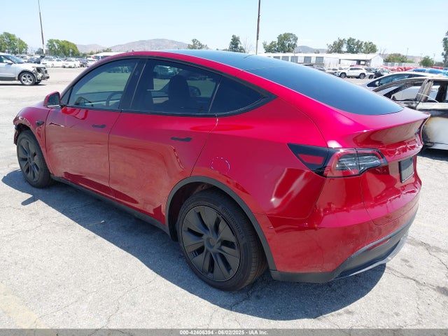 2024 TESLA MODEL Y 7SAYGDED2RF194114 Photo 2
