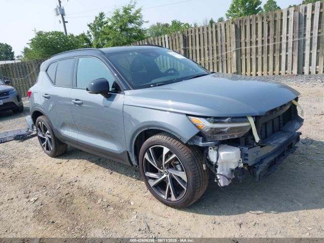 2022 VOLVO XC40 YV4162UM0N2690451
