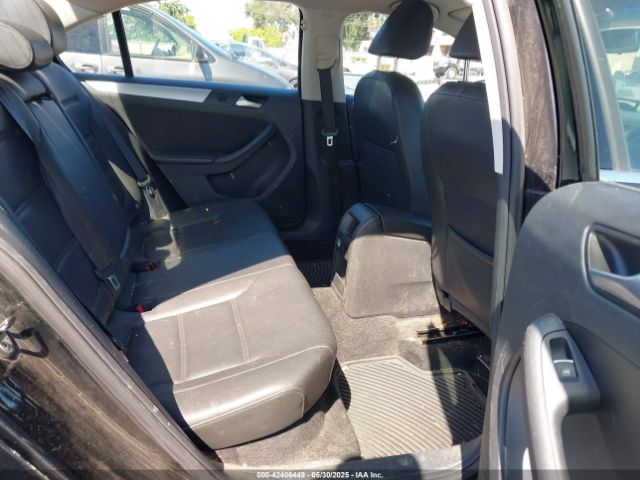 3VWD17AJ9EM372677 Volkswagen Jetta 1.8t Se
