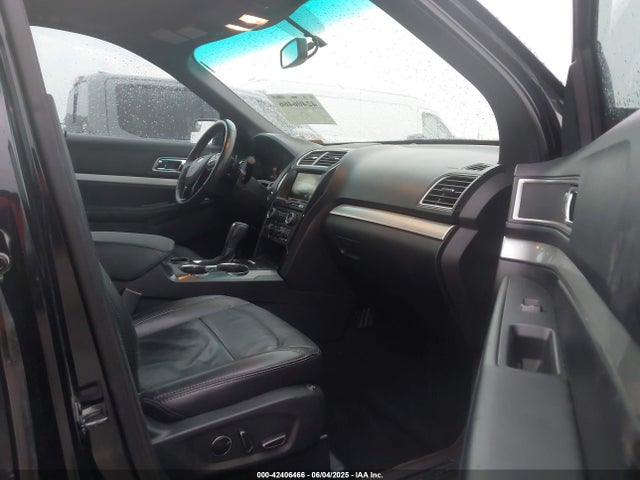 1FM5K7D88GGA82825 Ford 2016