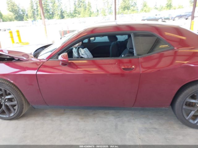 2C3CDZAG4KH587596 Dodge Challenger Sxt