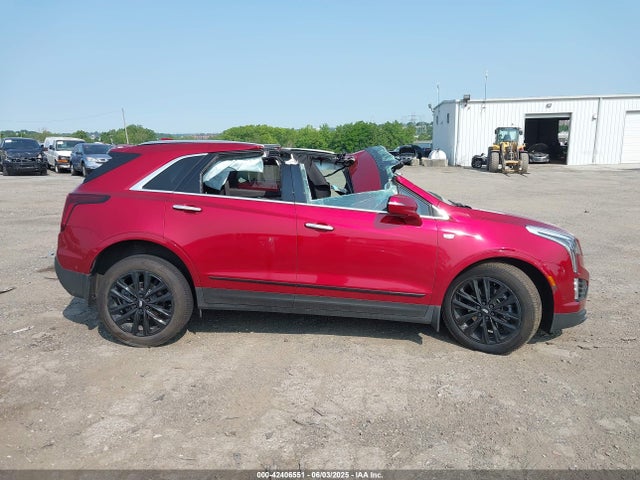 1GYKNFRS5NZ104675 Cadillac lgx