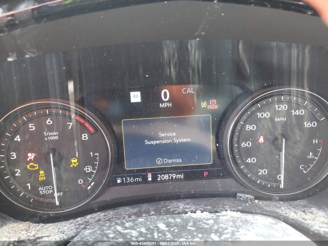 1GYKNFRS5NZ104675 Cadillac lgx