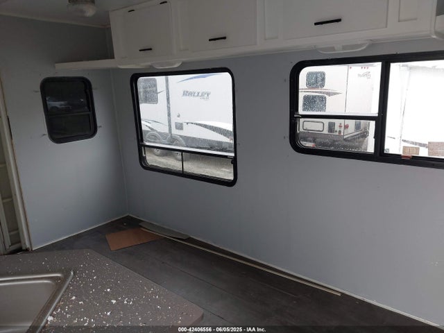 2007 Keystone Raptor Toy Hauler Se მანქანა იყიდება აუქციონზე, vin: 4YDF381357R801440, აუქციონის ნომერი: 42406556
