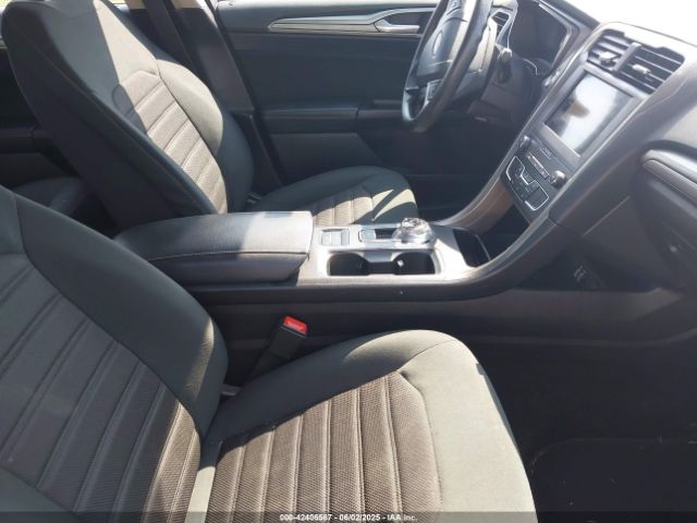 2020 FORD FUSION 3FA6P0HD8LR109376 Photo 4
