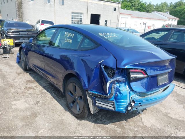 5YJ3E1EA6NF357147 Tesla 2022
