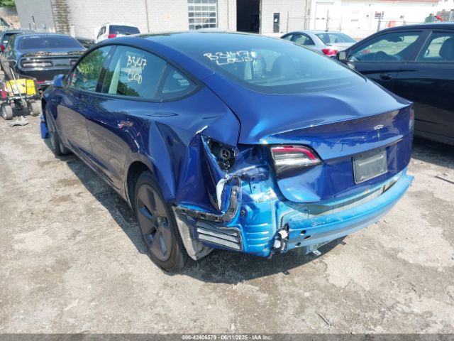 5YJ3E1EA6NF357147 Tesla 2022