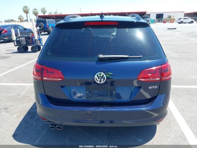 3VWCA7AU2FM514262 Volkswagen 2015