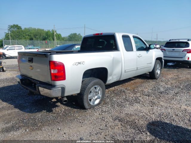 2013 CHEVROLET SILVERADO 1500 1GCRKTE77DZ255786 Photo 3