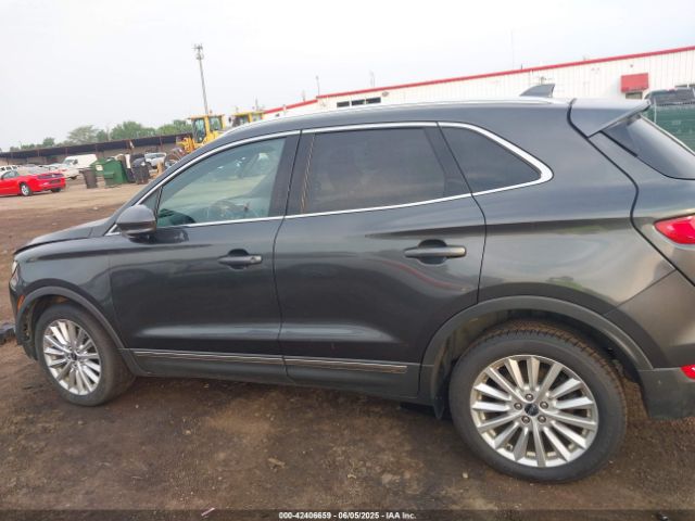 5LMCJ1C9XKUL48497 Lincoln Mkc Standard