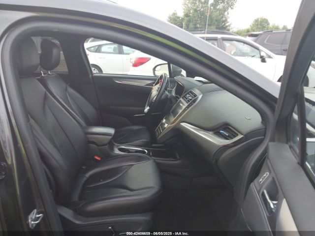 2019 LINCOLN MKC 5LMCJ1C9XKUL48497 Photo 4