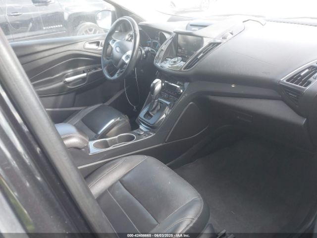 1FMCU0JX2EUD24477 Ford Escape Titanium