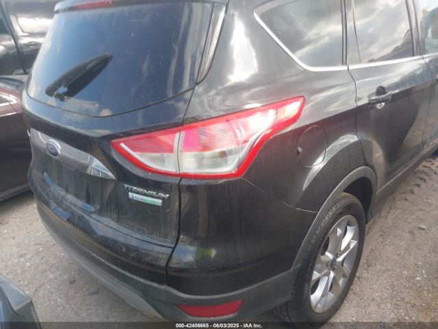 1FMCU0JX2EUD24477 Ford Escape Titanium
