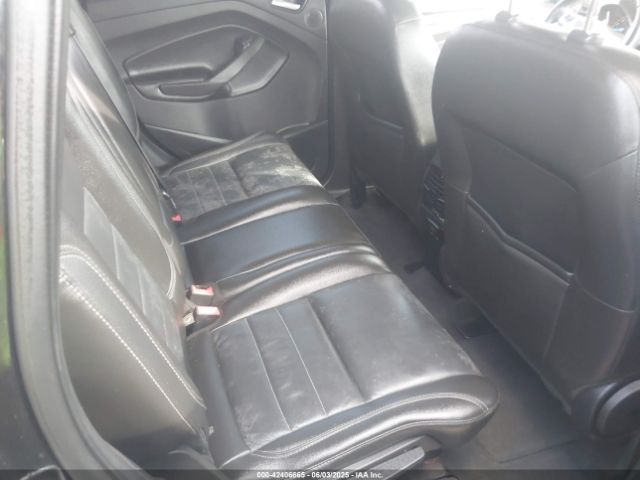 1FMCU0JX2EUD24477 Ford Escape Titanium