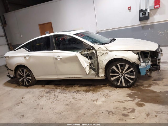 1N4AL4CV6KC259738 Nissan 2019
