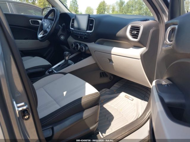 KMHRC8A34NU161274 Hyundai Venue Sel