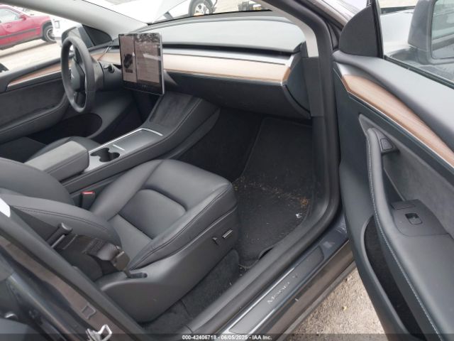 2023 TESLA MODEL Y 7SAYGDED0PF934319 Photo 4