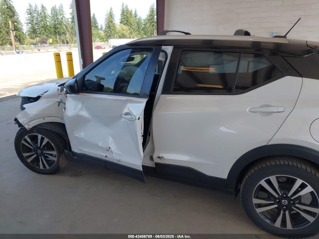 3N1CP5CU8JL524055 Nissan KICKS SV