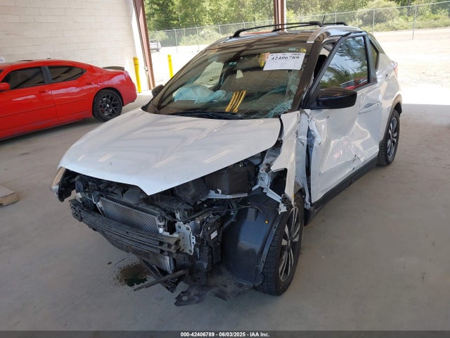 3N1CP5CU8JL524055 Nissan KICKS SV