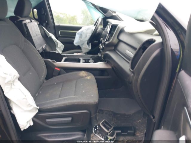 2019 RAM 1500 1C6SRFBT6KN736737 Photo 4