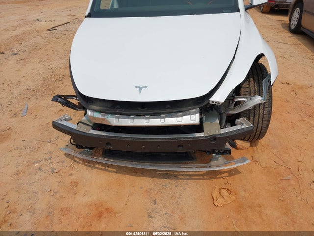 7SAYGDEF3PF800681 Tesla Model Y