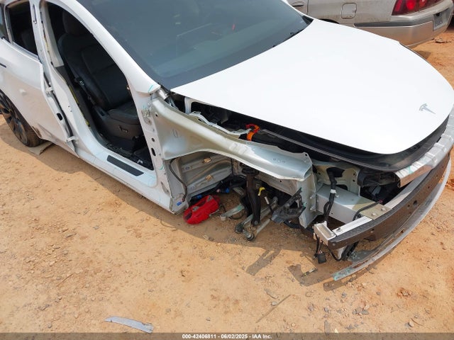 7SAYGDEF3PF800681 Tesla Model Y