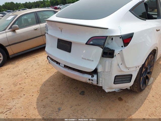 7SAYGDEF3PF800681 Tesla Model Y