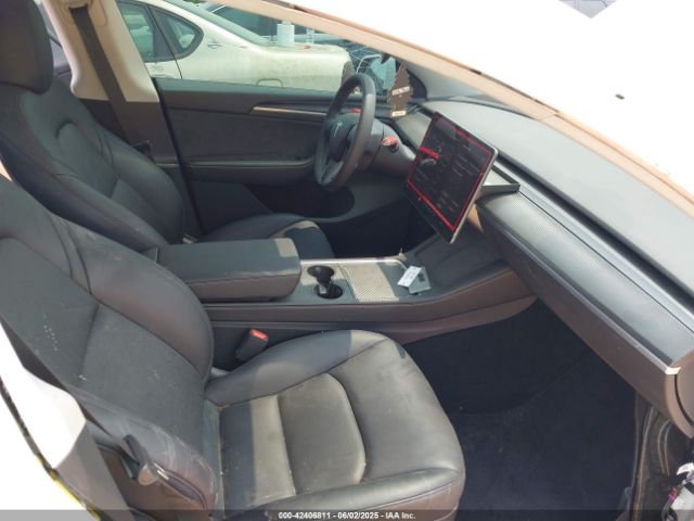 2023 TESLA MODEL Y 7SAYGDEF3PF800681 Photo 4