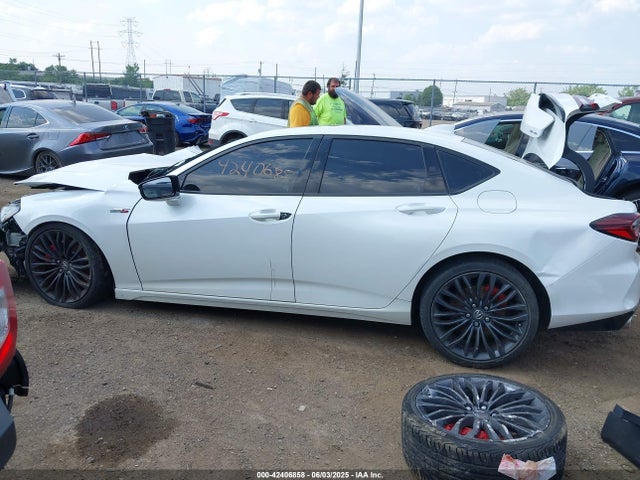 19UUB7F03NA001688 Acura Tlx Type S