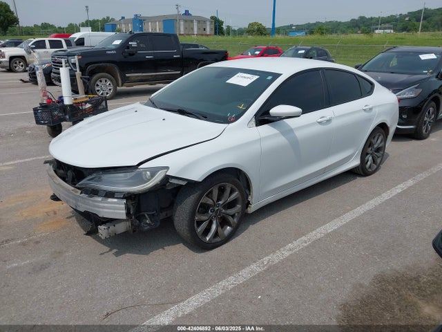 Chrysler 2015 2015 1C3CCCBB1FN566088 Image 2