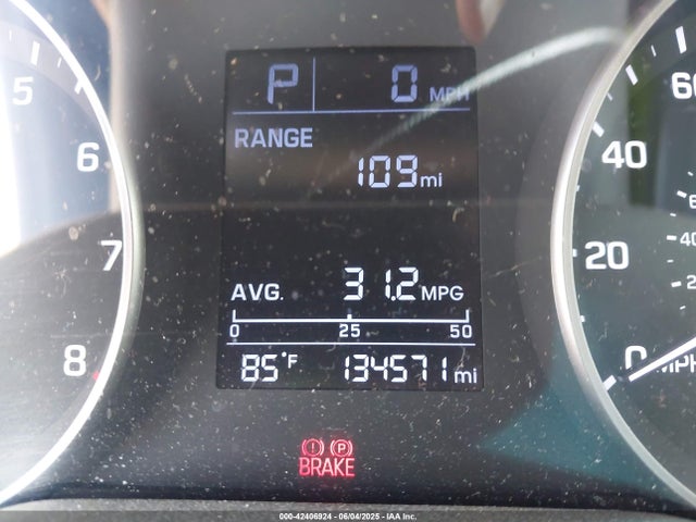Hyundai Elantra 2017 5NPD74LF1HH203921 Image 16