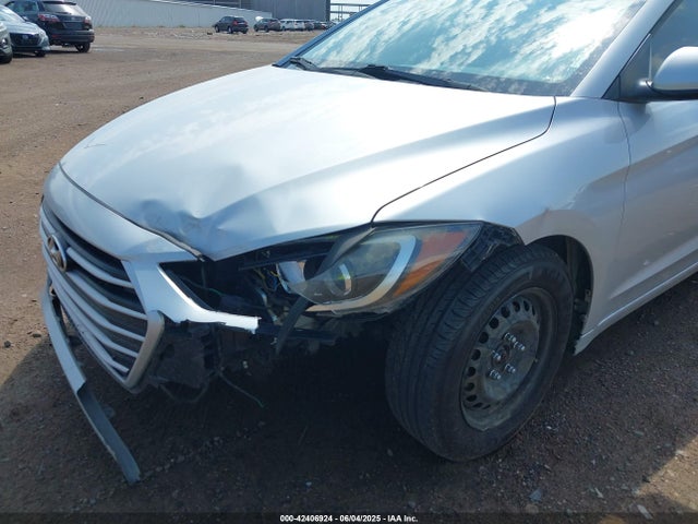 Hyundai Elantra 2017 5NPD74LF1HH203921 Image 6